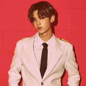                    黄明昊 nana